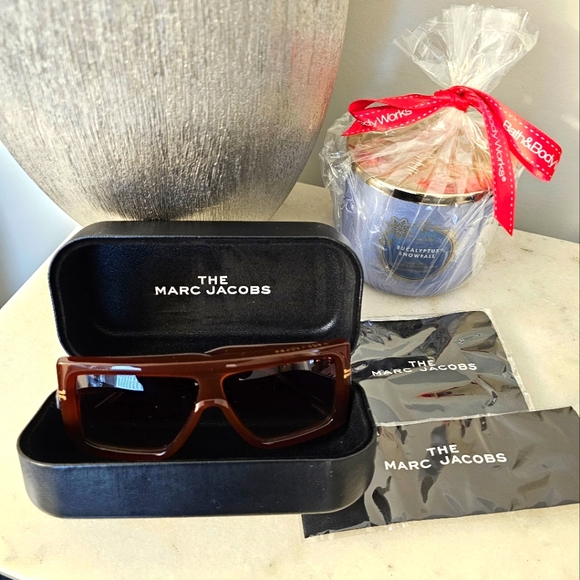 Marc Jacobs Accessories - Marc Jacobs Sunglasses